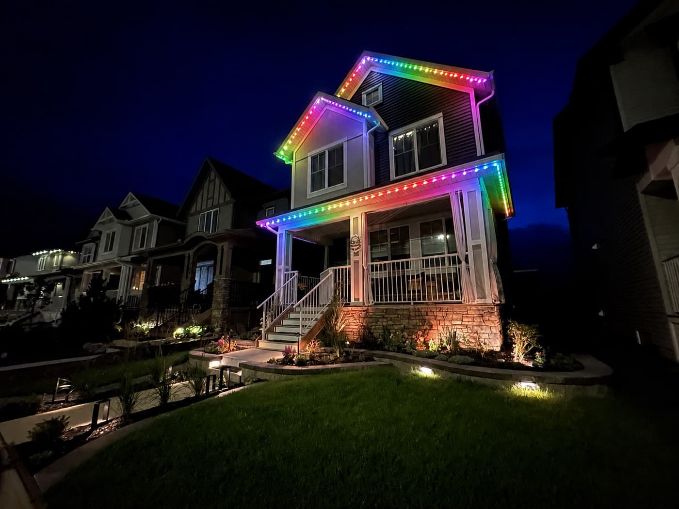 Holiday multi-colour permanent lighting